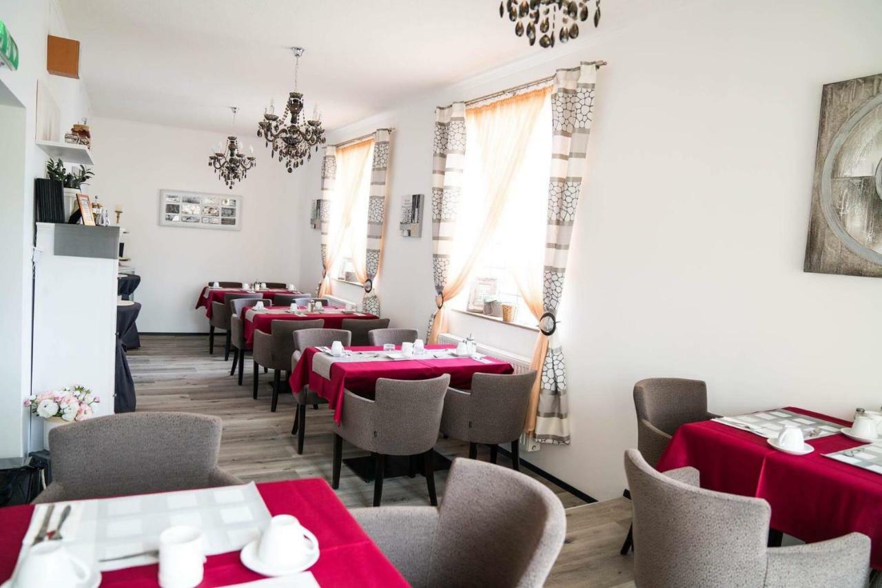 Pension & Restaurant La Amalia Bad Sauerbrunn Exterior photo